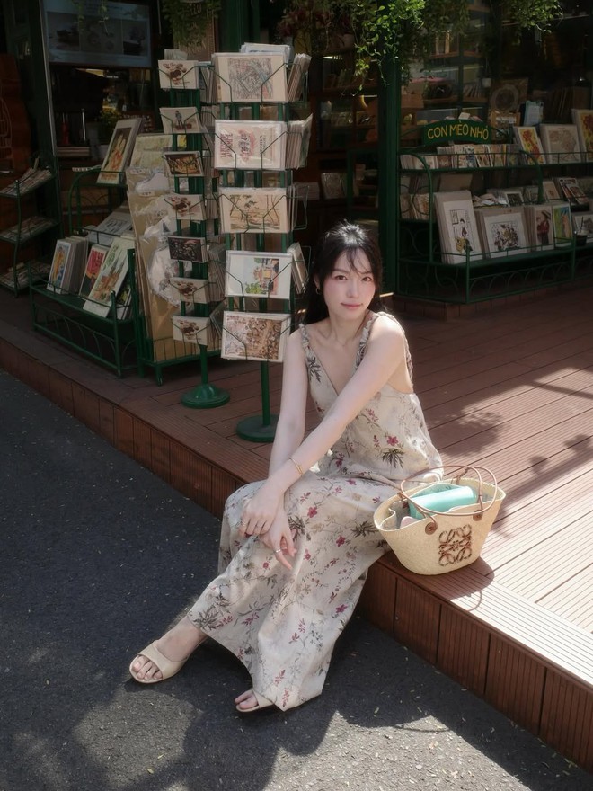 Họa tiết hoa điểm xuyết phong cách hè rực rỡ- Ảnh 7.