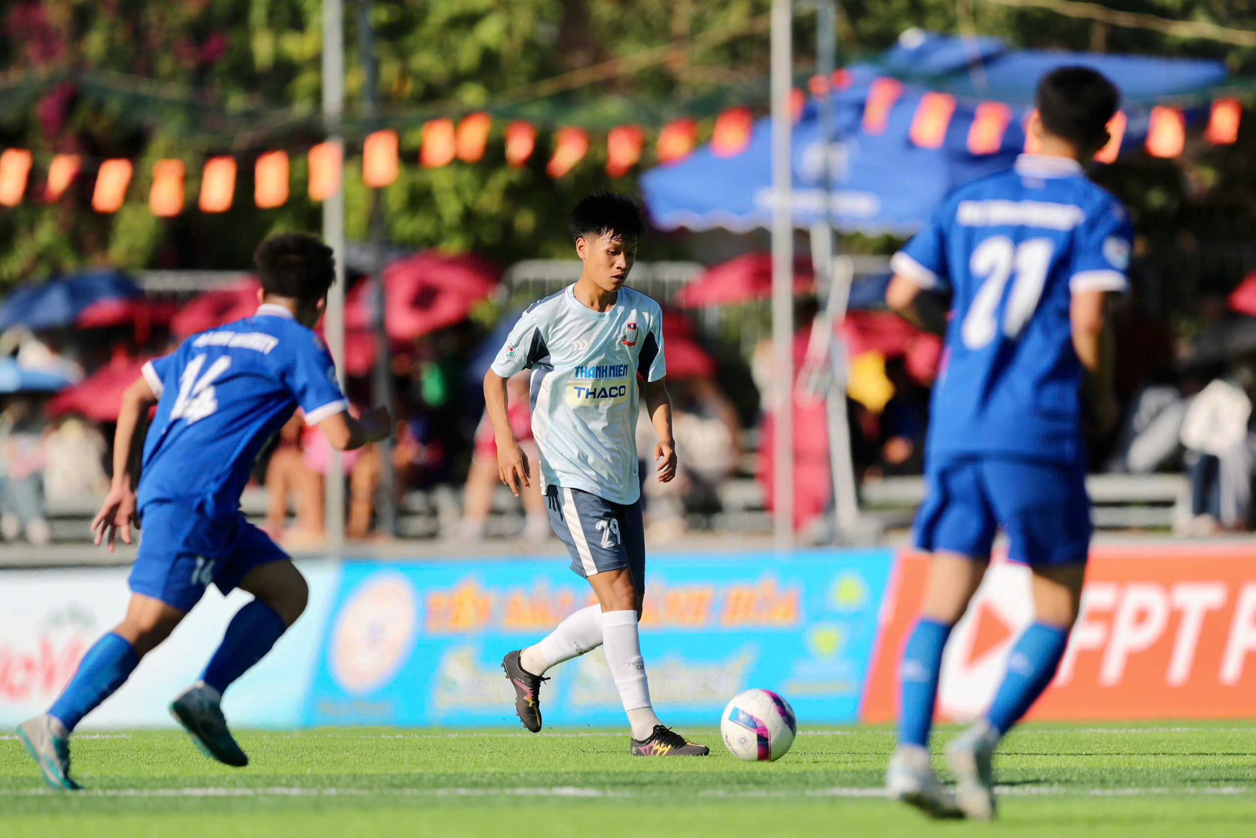 Trường ĐH Lào: Thua keo này, ta bày keo khác- Ảnh 2.