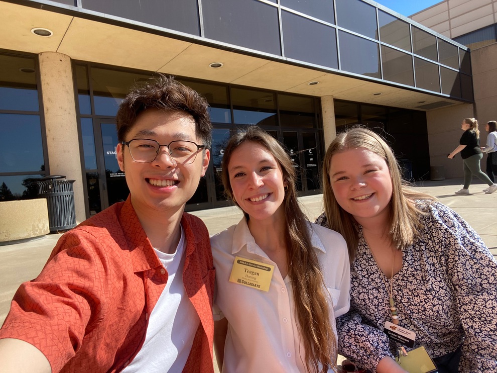 Du học sinh Việt dạy hợp xướng Trống cơm ở đại học Mỹ gây sốt - 3