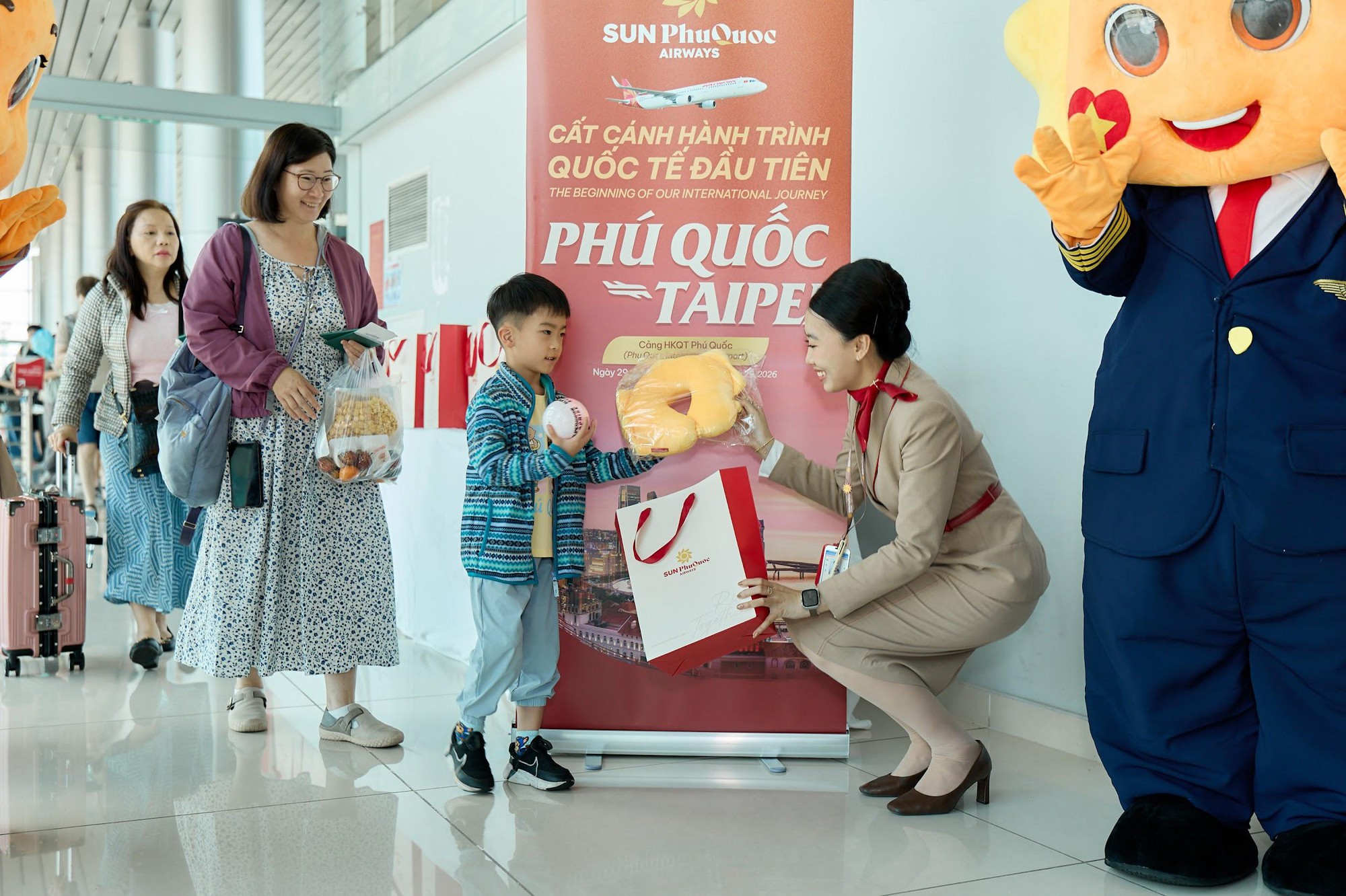Khách Đài review chuyến bay quốc tế đầu tiên của Sun PhuQuoc Airways- Ảnh 3. Khách Đài review chuyến bay quốc tế đầu tiên của Sun PhuQuoc Airways- Ảnh 3.