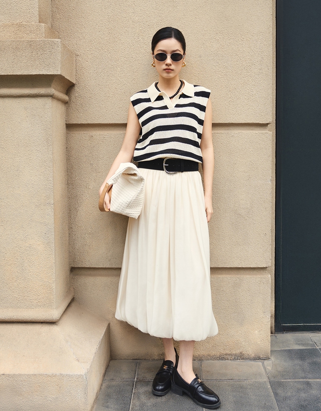 Mặc đẹp cả tuần từ bản phối với chân váy trắng huyền thoại - Ảnh 4.