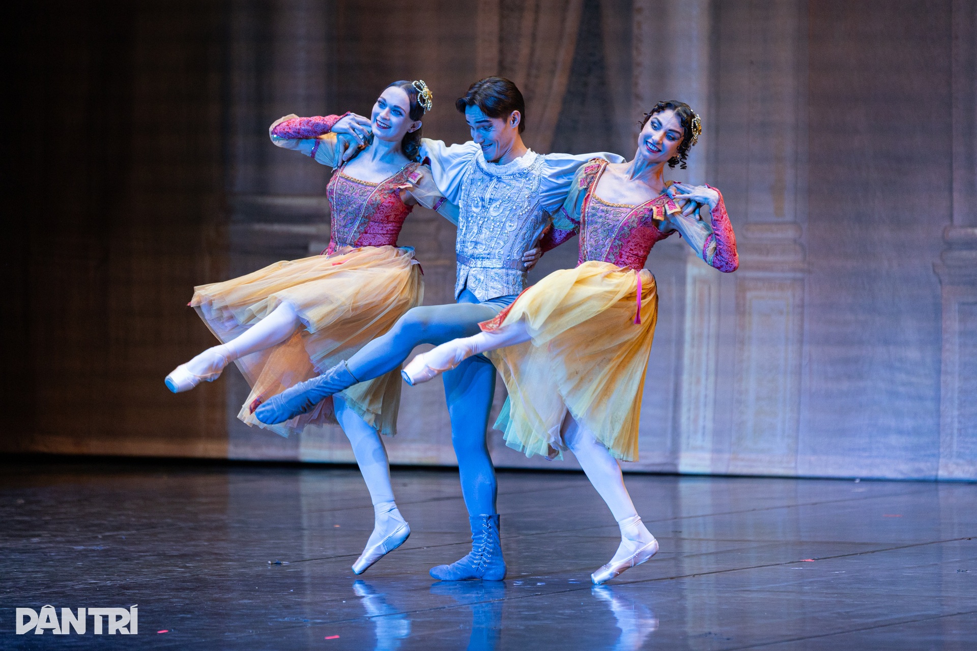 Khán giả Thủ đô choáng ngợp với vở ballet kinh điển Nga Romeo và Juliet - 14