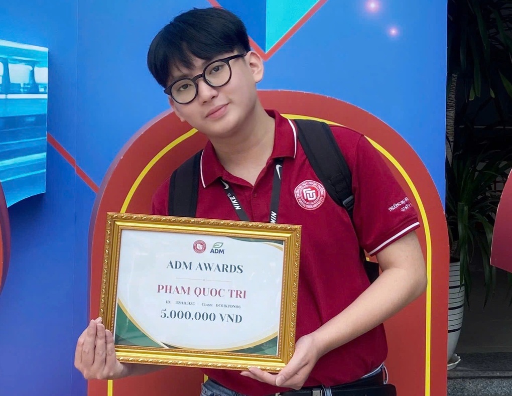 Lý do nam sinh chuyên văn đạt thủ khoa 4.0 trường top đầu về kinh tế - 2