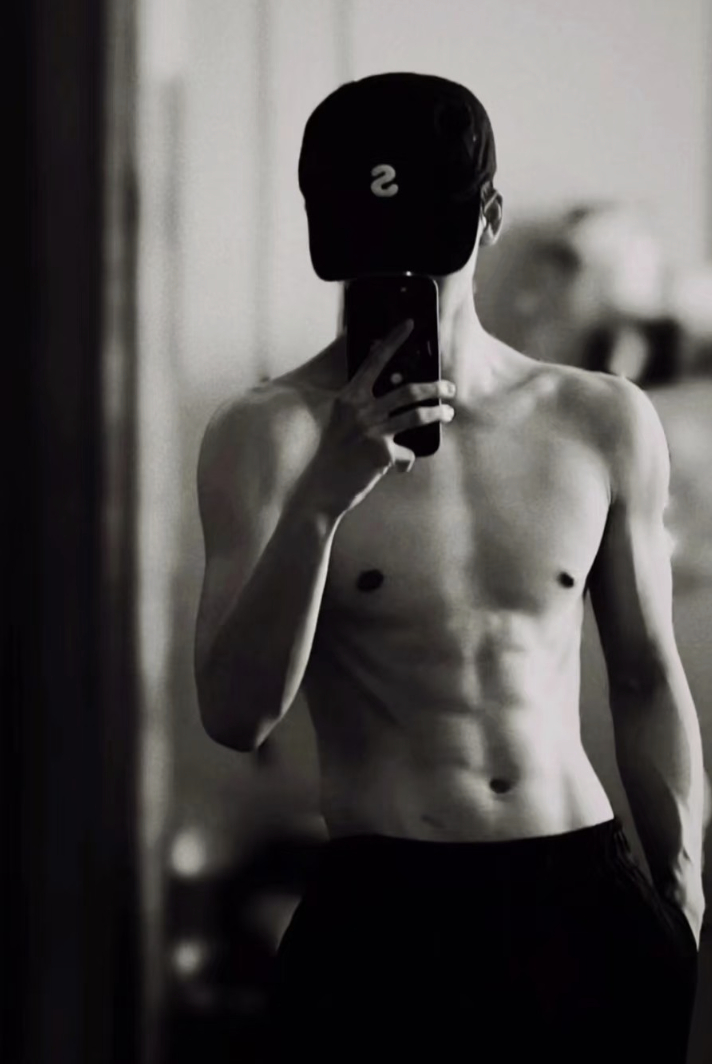 Chê thì chê, Trương Lăng Hách giảm cân rất siêu từ 100kg còn 67kg trong 4 tháng- Ảnh 3.