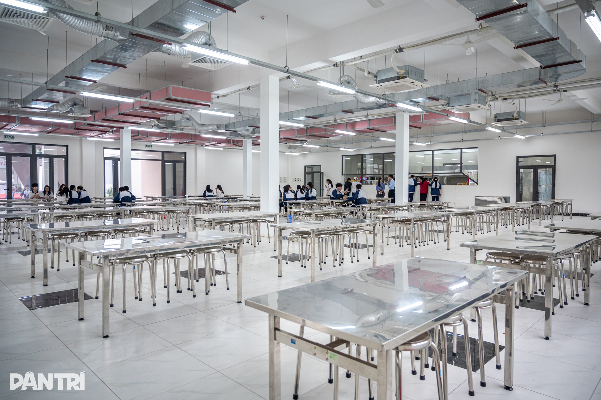 Trường công 210 tỷ đồng ở Đông Anh, năm đầu tuyển sinh đã có HSG cấp cụm - 18 Trường công 210 tỷ đồng ở Đông Anh, năm đầu tuyển sinh đã có HSG cấp cụm - 18