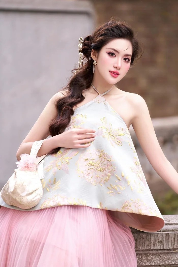 Học vấn ấn tượng của tân Miss World Vietnam 2025 Phan Phương Oanh

