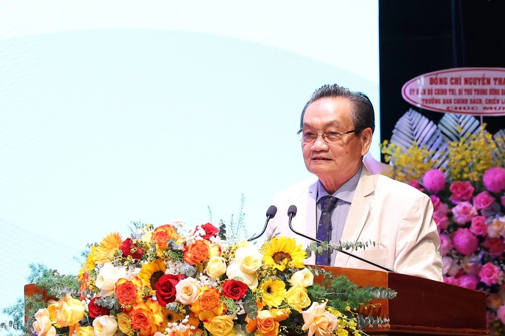 Chuyên gia hiến kế thoát cảnh “chưa giàu đã già” - 3