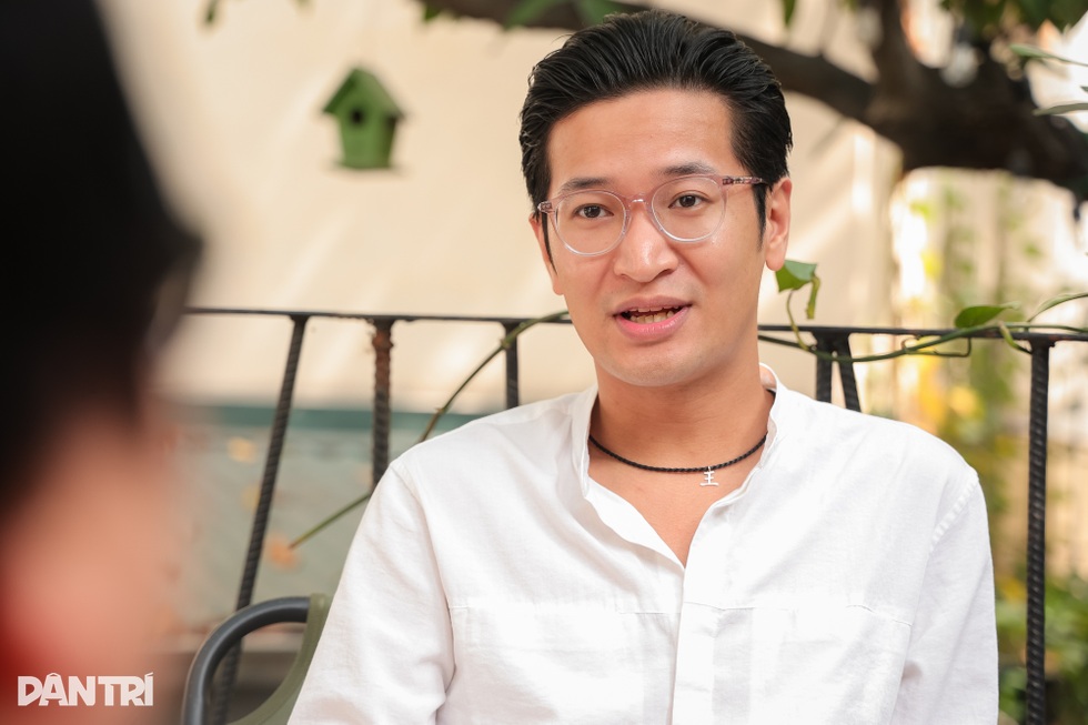 Diễn viên cao 1,77m bị ghét ở phim VTV: Không buồn vì vợ nổi tiếng hơn - 2