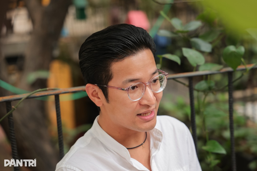 Diễn viên cao 1,77m bị ghét ở phim VTV: Không buồn vì vợ nổi tiếng hơn - 4