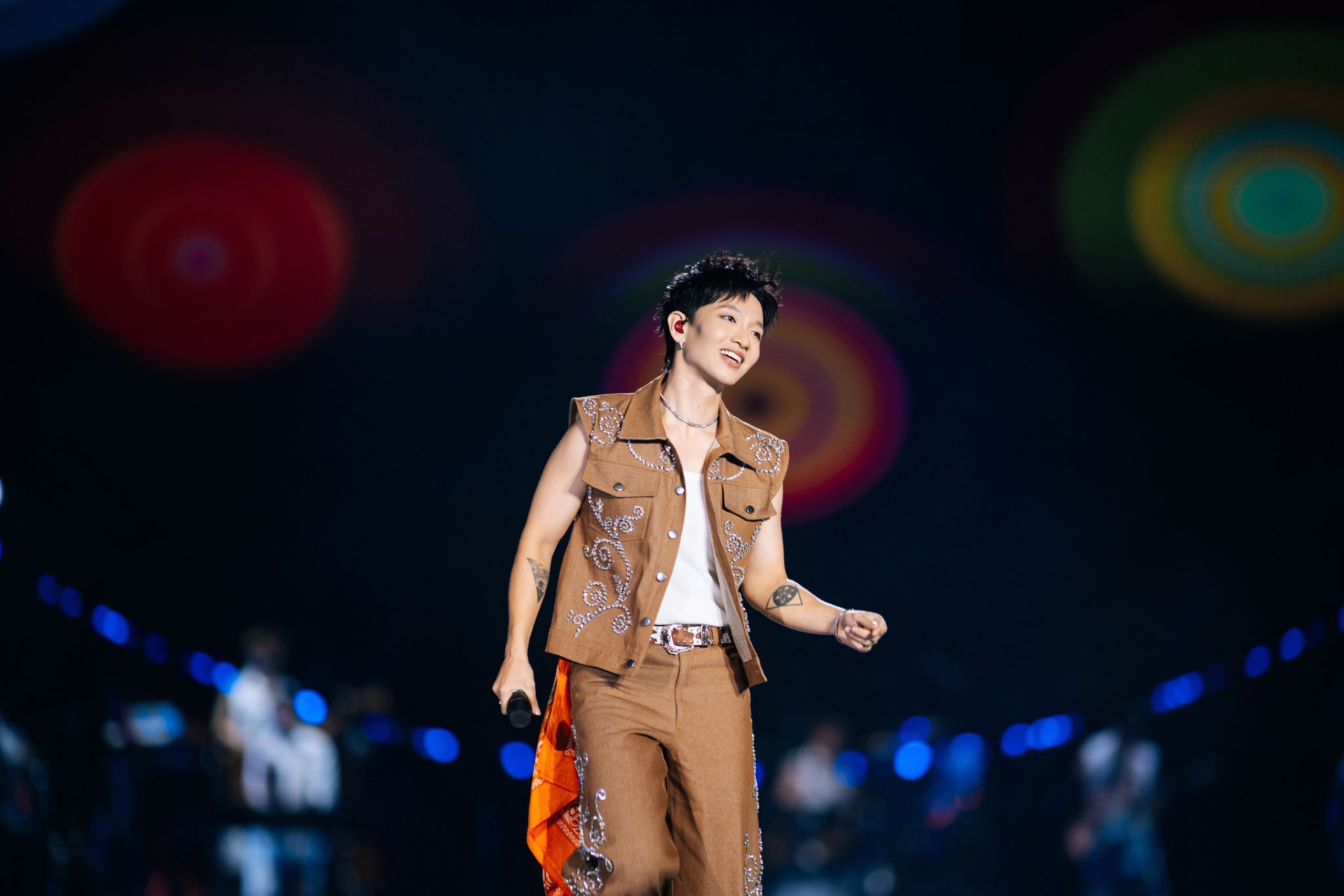 Khán giả than thở loạt trải nghiệm bất ổn trong concert Hoàng Dũng, chỉ ra điểm gây thất vọng nhất- Ảnh 2.