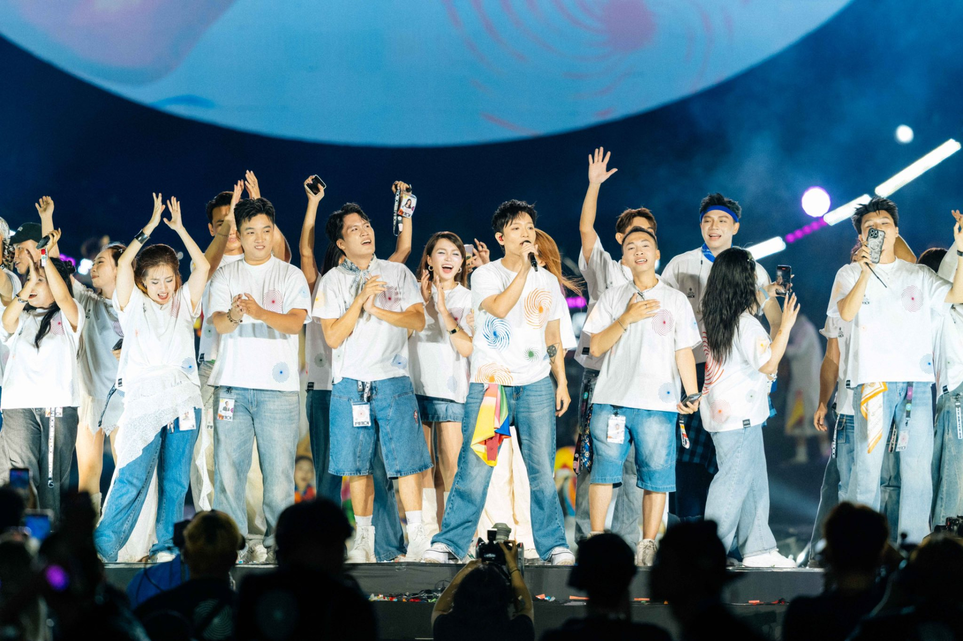 Khán giả than thở loạt trải nghiệm bất ổn trong concert Hoàng Dũng, chỉ ra điểm gây thất vọng nhất- Ảnh 3.