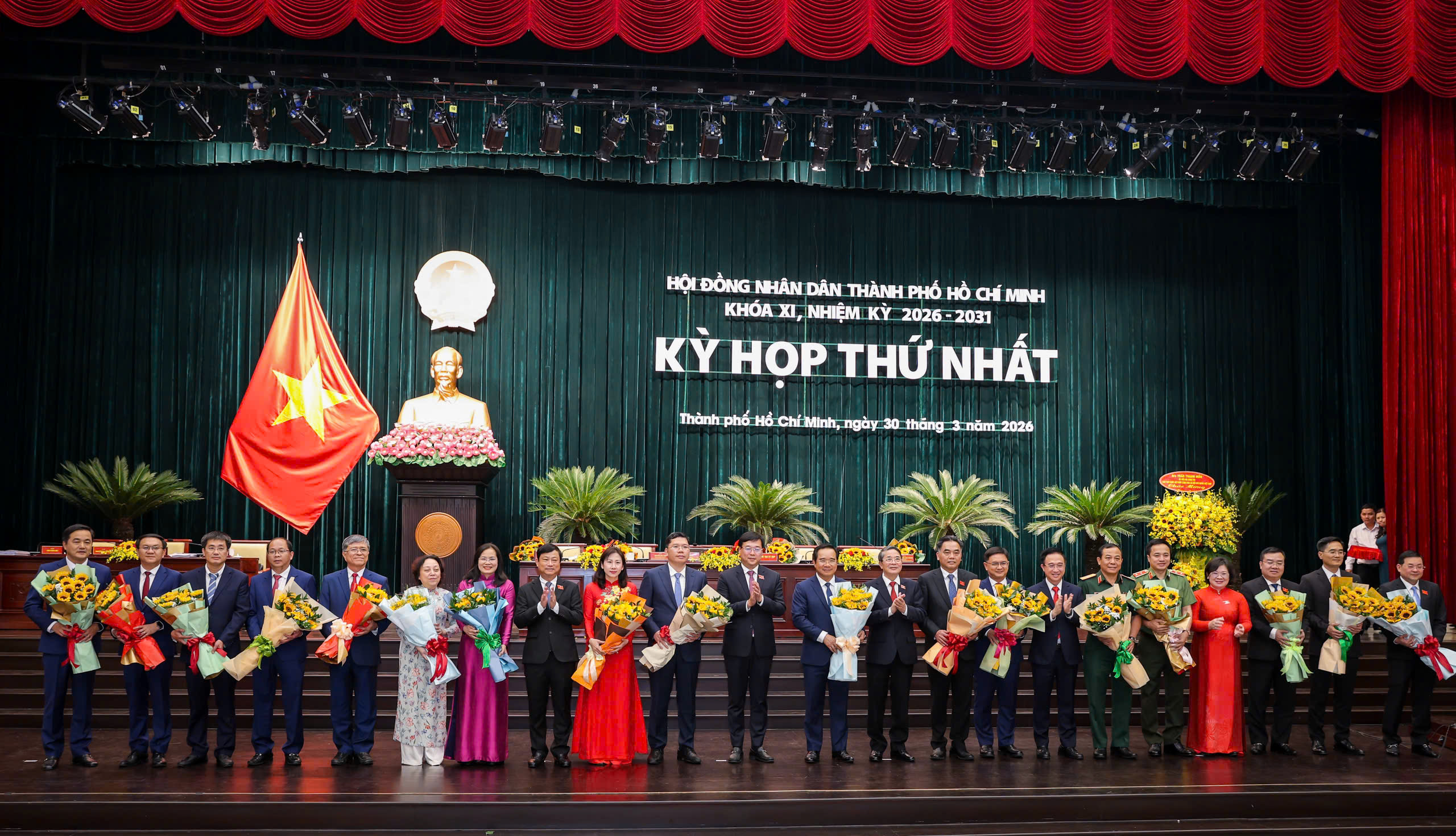 TP.HCM cần chủ động xây dựng luật Đô thị đặc biệt- Ảnh 4. TP.HCM cần chủ động xây dựng luật Đô thị đặc biệt- Ảnh 4.