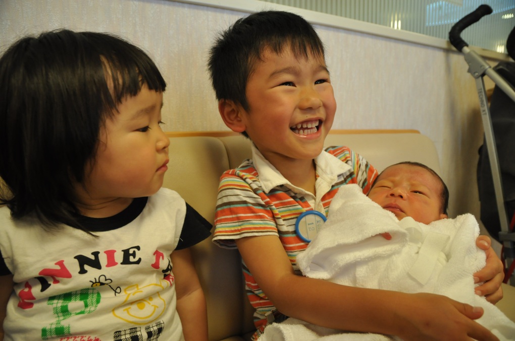 Lá chắn phòng ho gà: Tiêm chủng cho mẹ và trẻ từ 6 tuần - 3