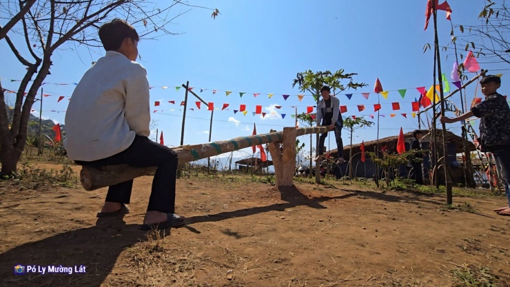 Những trò chơi dân gian khiến nhiều người hiếu kỳ