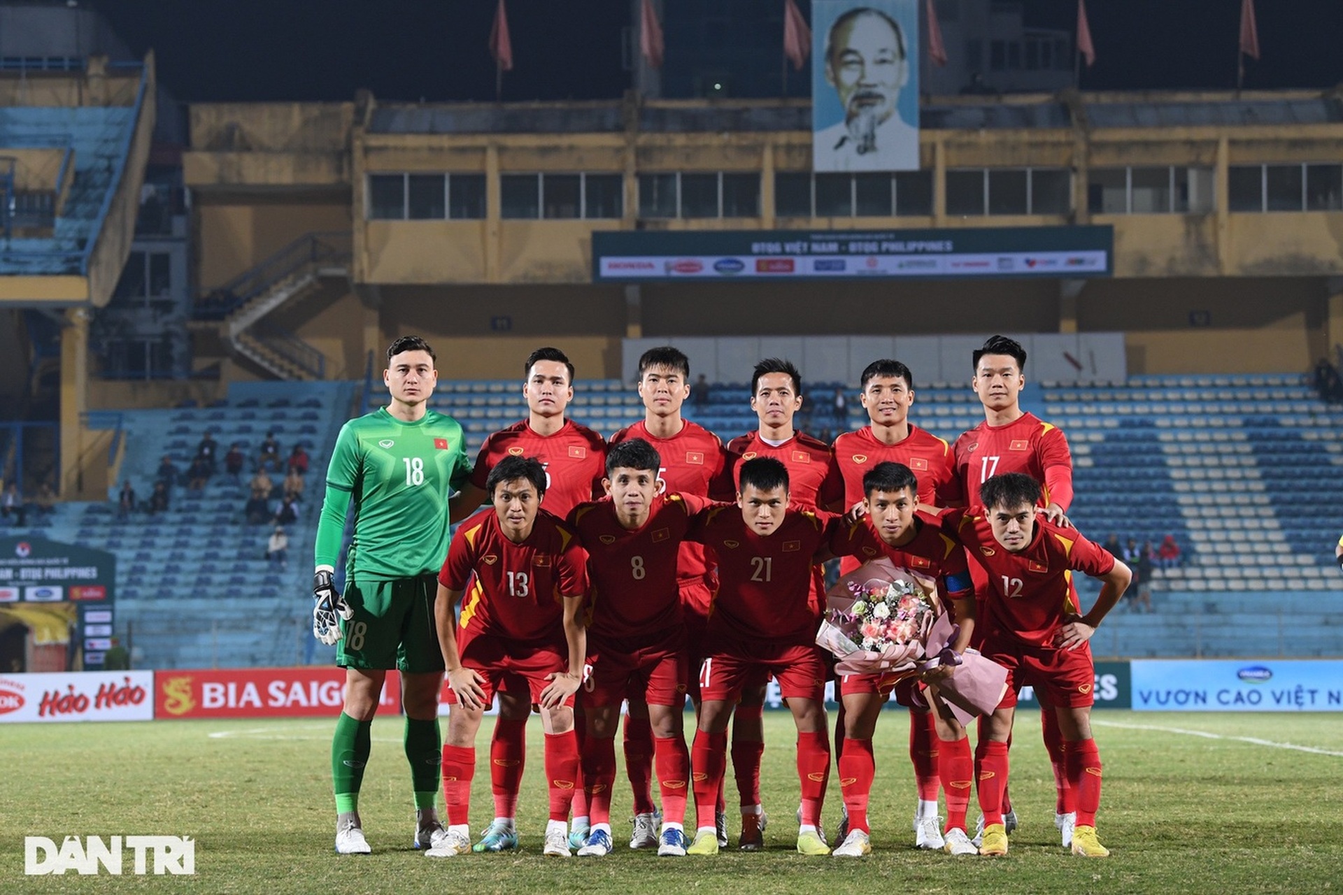 Diện mạo sân bóng gần 70 năm tuổi trước màn tái xuất của tuyển Việt Nam - 8