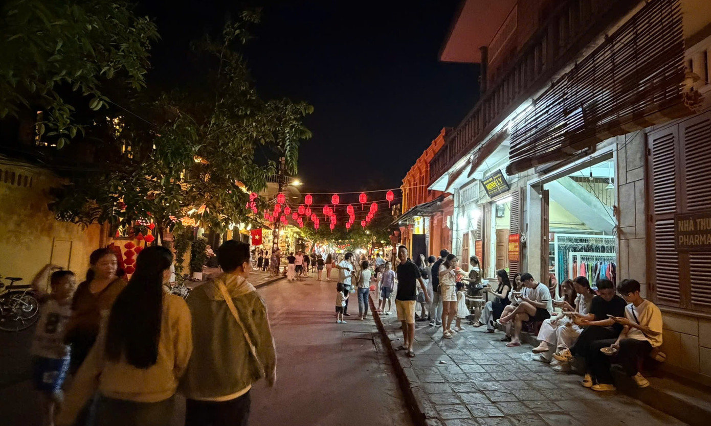 Bất ngờ diện mạo phố cổ Hội An về đêm- Ảnh 4.