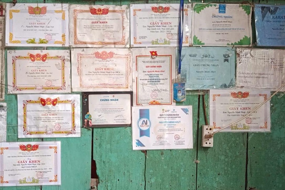 “Lời hẹn 10 năm với bà nội” của nam sinh mồ côi khiến dân mạng rơi nước mắt - 4