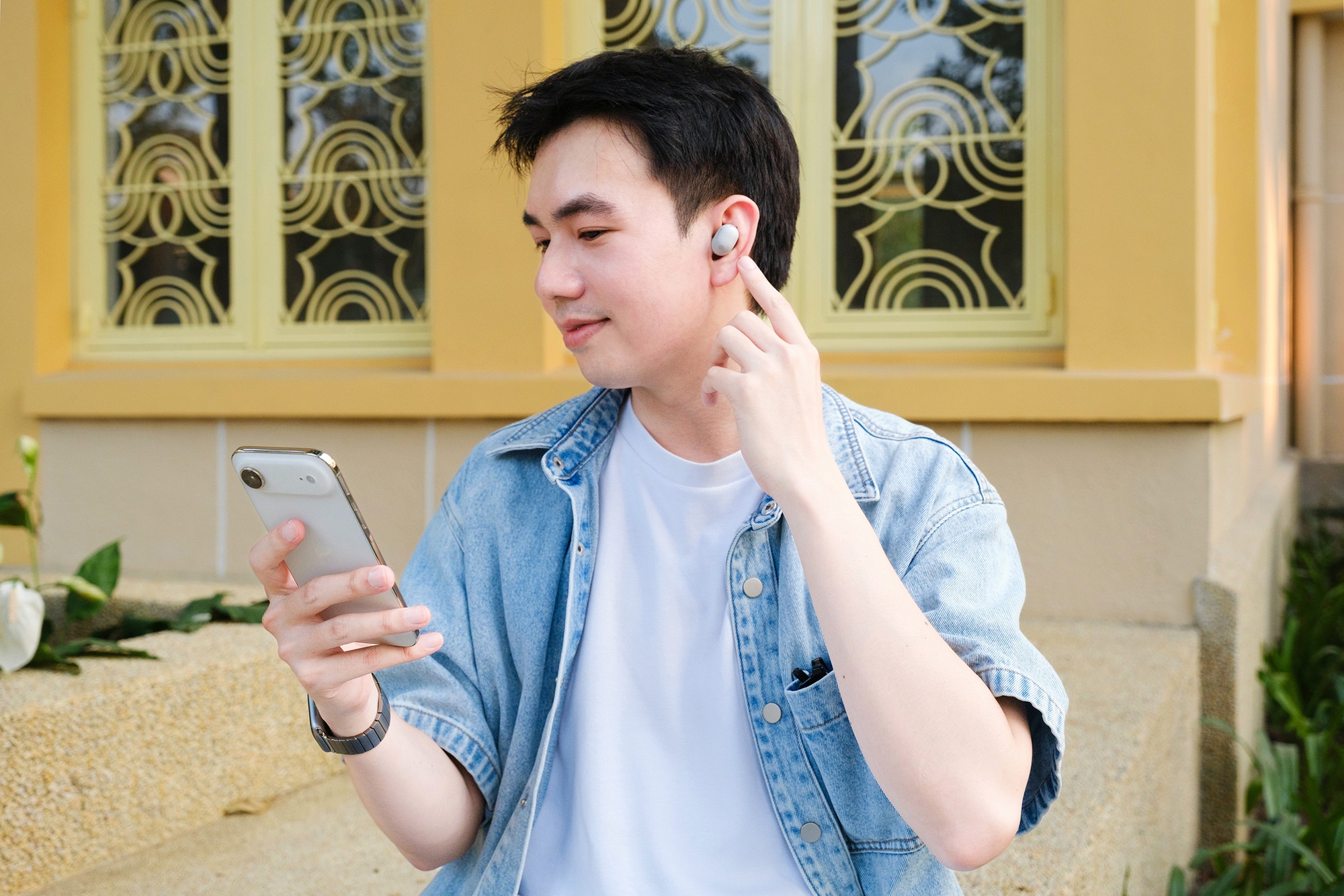 Trải nghiệm tai nghe Sony WF-1000XM6: Thiết kế mới toanh, chất âm nghe “dính” tai- Ảnh 3.