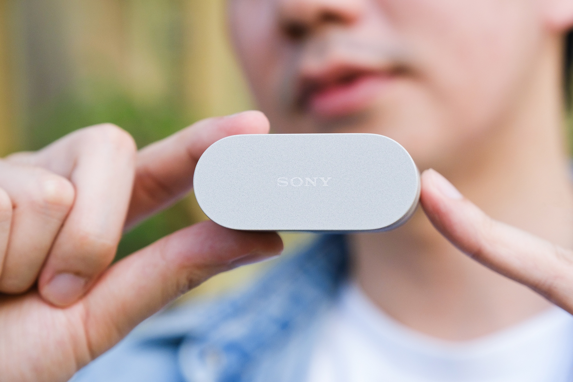 Trải nghiệm tai nghe Sony WF-1000XM6: Thiết kế mới toanh, chất âm nghe “dính” tai- Ảnh 11.