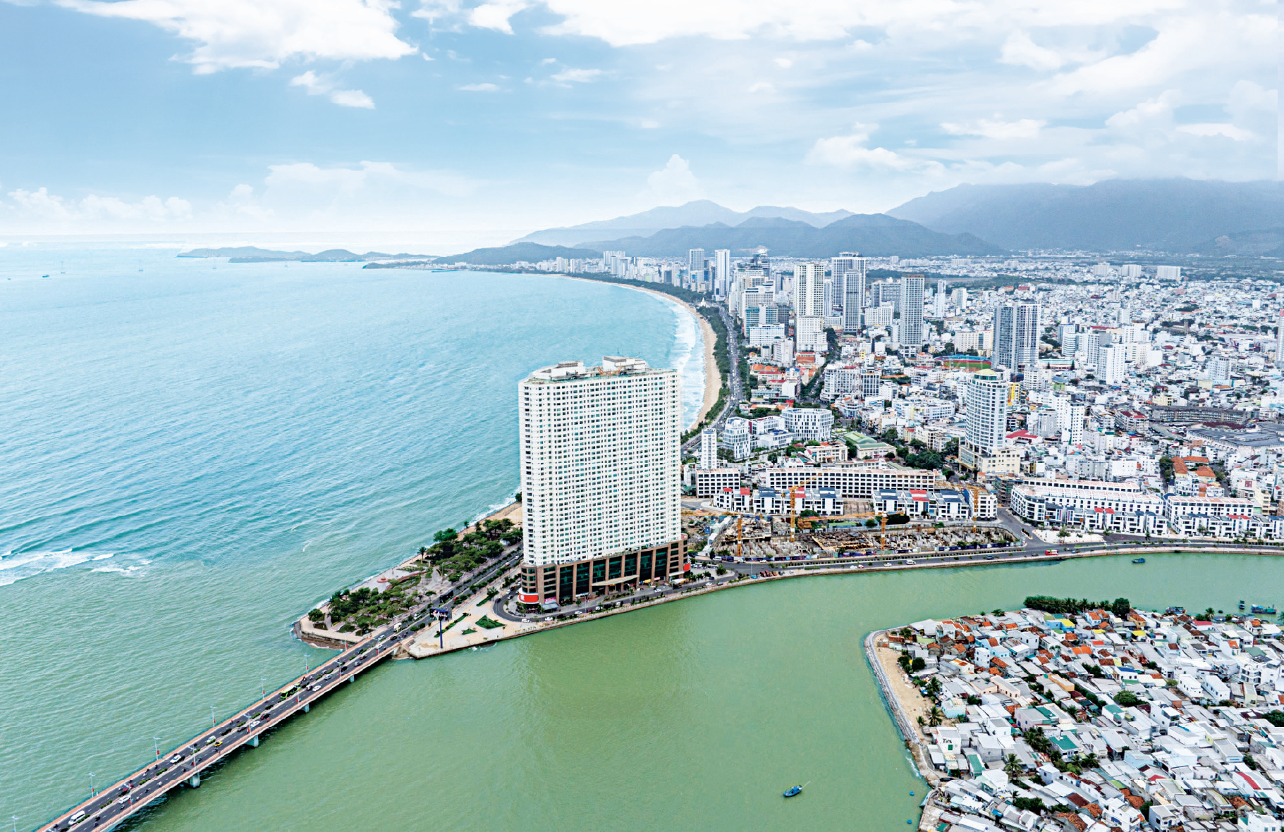 Bất động sản mũi vịnh, ‘di sản truyền đời’ hấp dẫn giới thượng lưu - Ảnh 3.