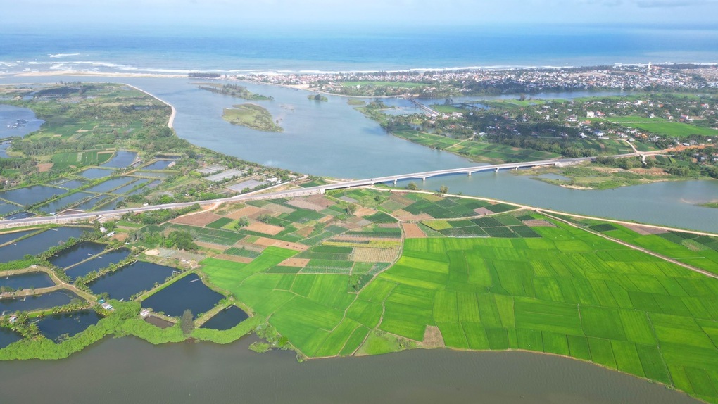 Quảng Ngãi: Từ thủ phủ công nghiệp miền Trung đến phát triển đô thị, du lịch - 3