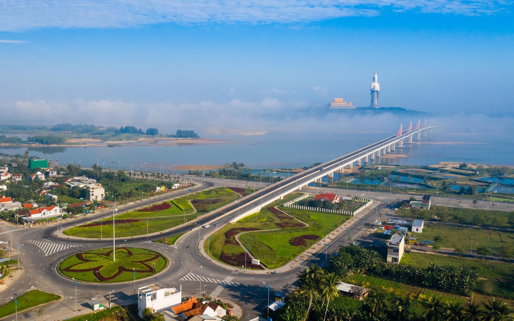 Quảng Ngãi: Từ thủ phủ công nghiệp miền Trung đến phát triển đô thị, du lịch - 4