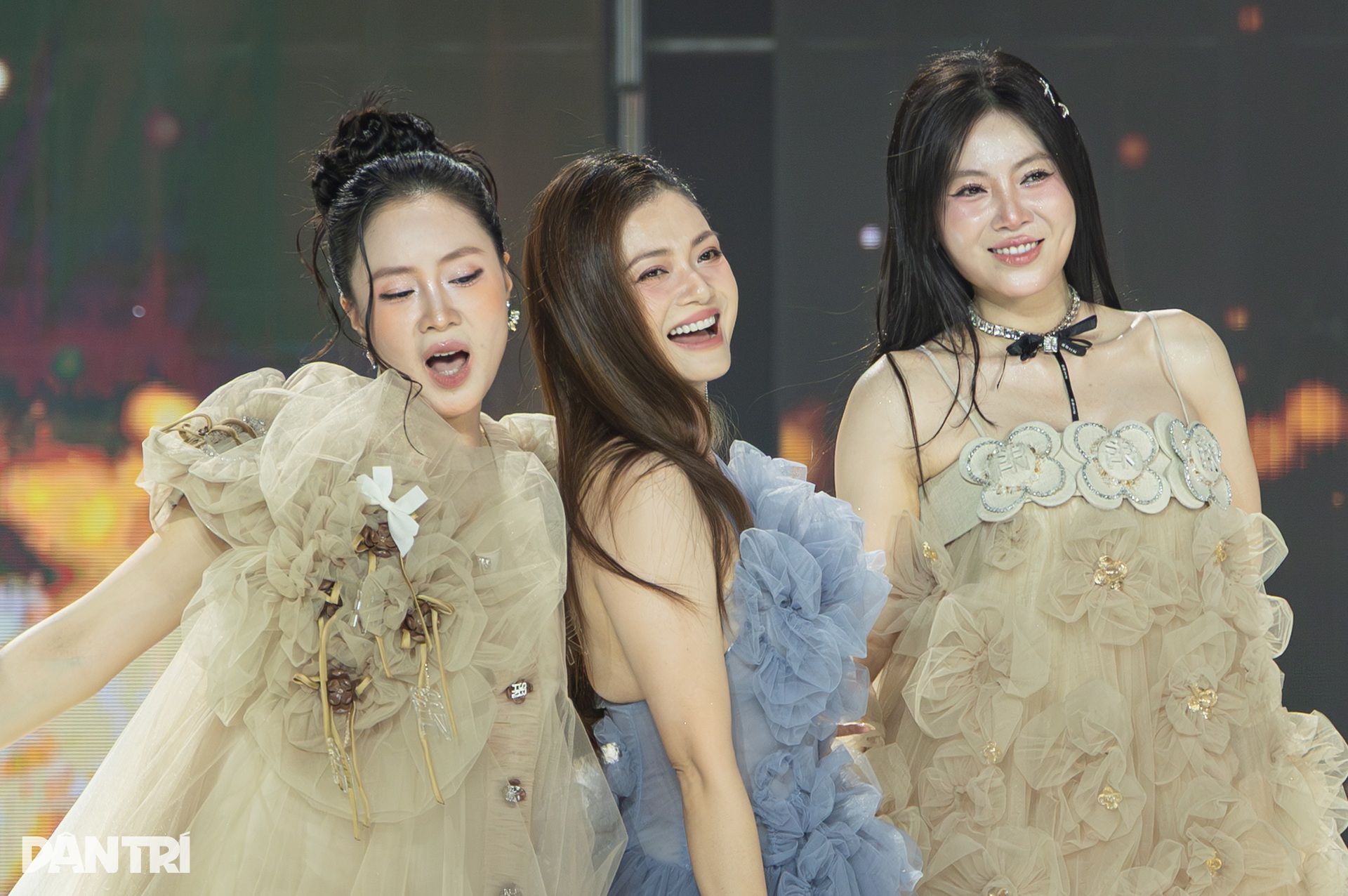 Dàn nữ diễn viên gợi cảm bậc nhất của VTV khoe sắc - 2