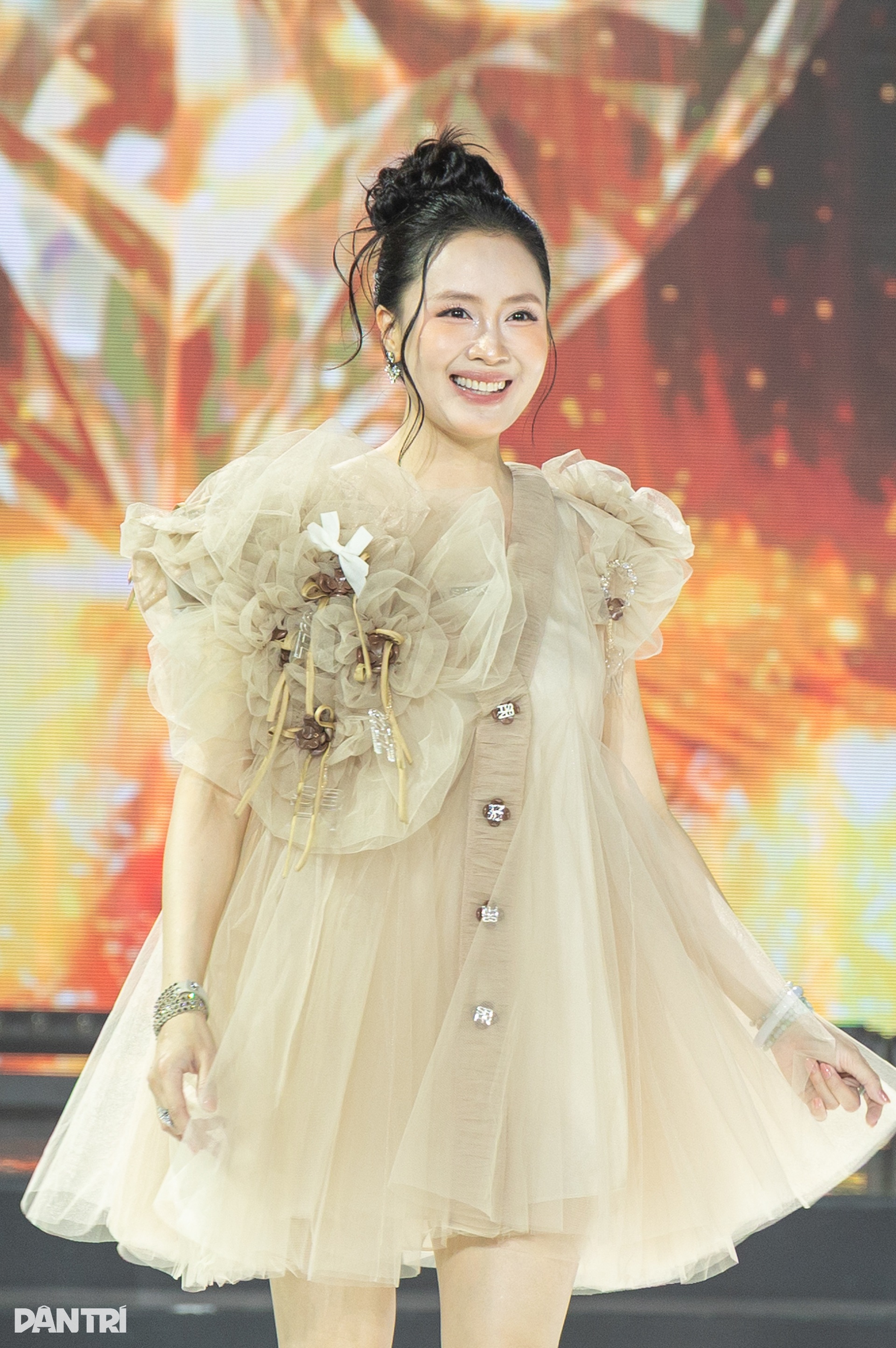 Dàn nữ diễn viên gợi cảm bậc nhất của VTV khoe sắc - 5