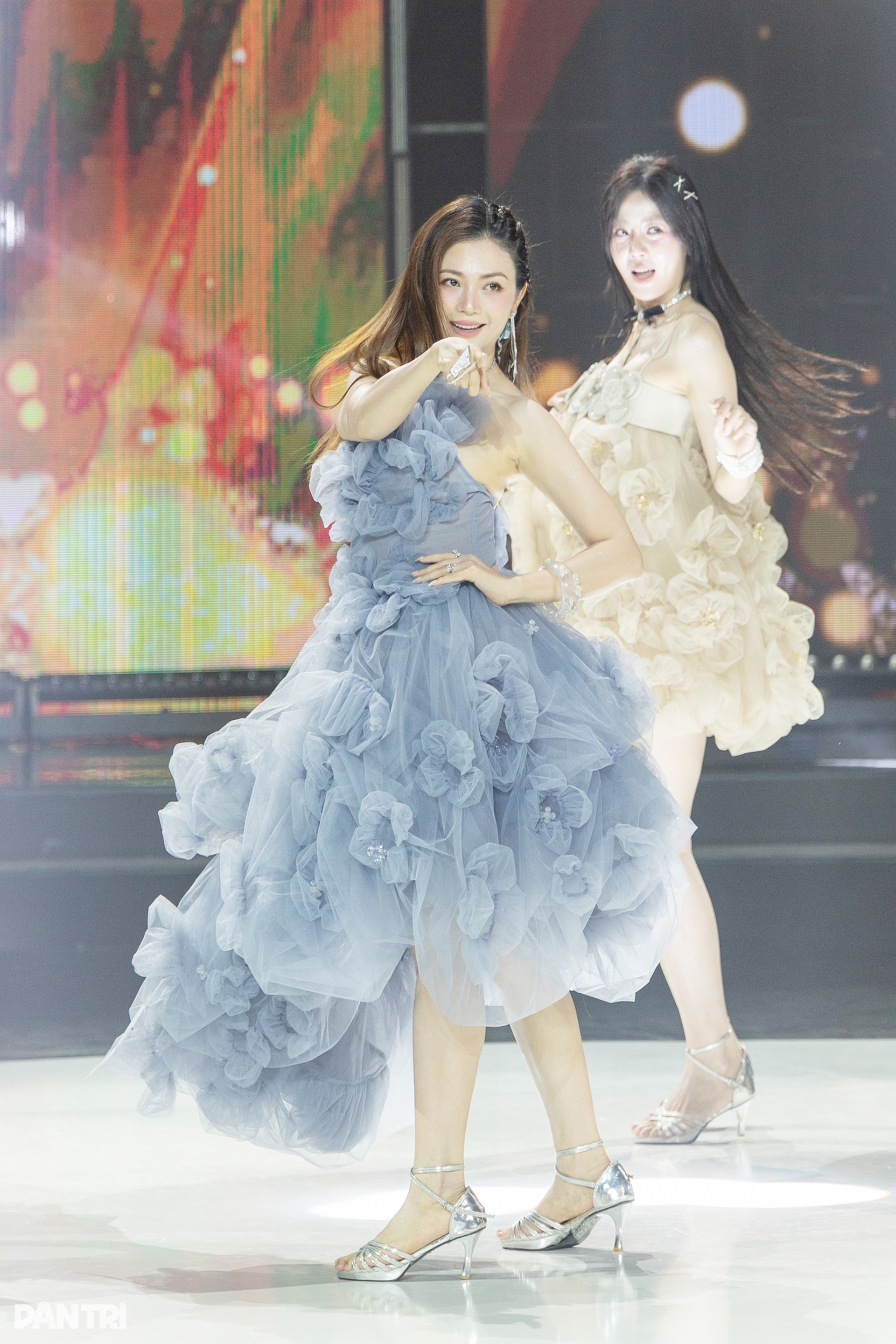 Dàn nữ diễn viên gợi cảm bậc nhất của VTV khoe sắc - 9