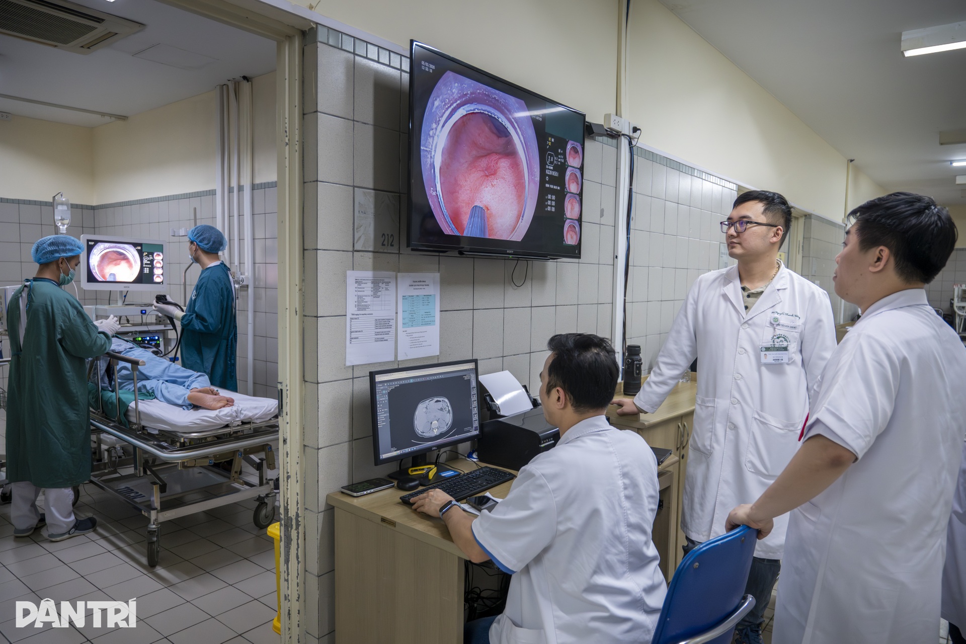 Xem bác sĩ biến ung thư thành bong bóng, loại bỏ hoàn toàn khỏi dạ dày - 12