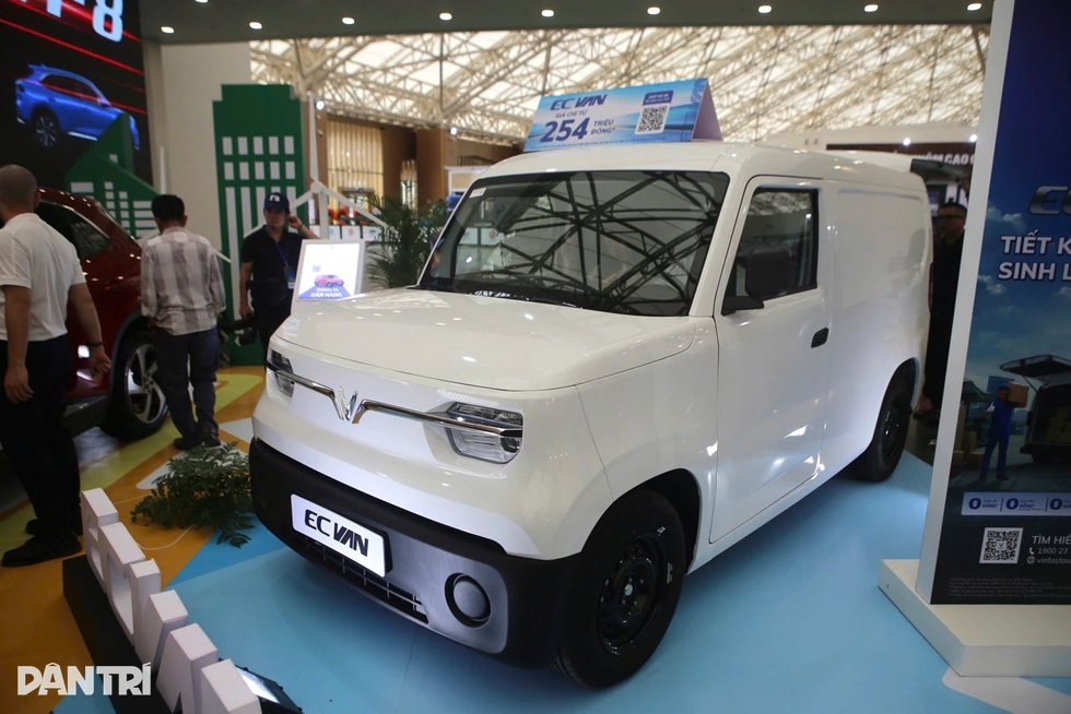 Loạt xe điện và hybrid mới ra mắt khách Việt trong tháng 3 - 2