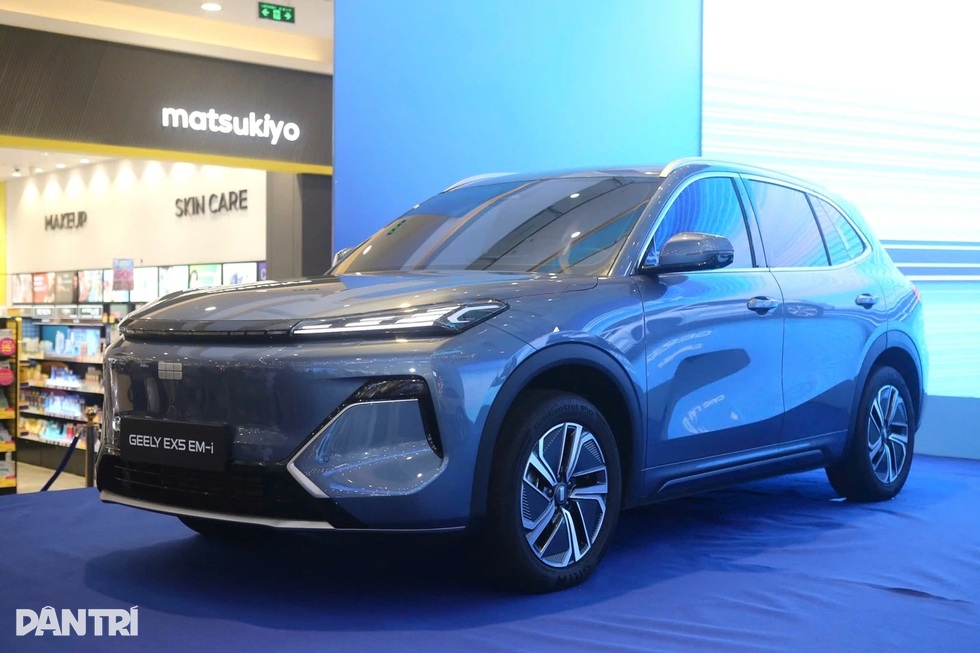 Loạt xe điện và hybrid mới ra mắt khách Việt trong tháng 3 - 5