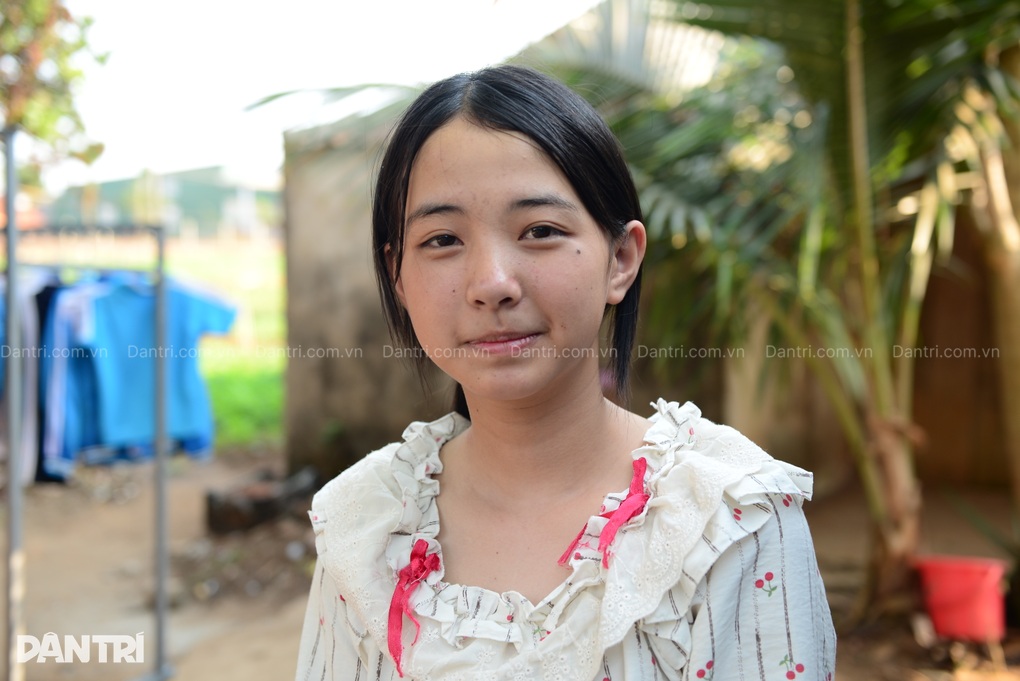 Bé gái 16 tuổi nuôi 3 em ở Lâm Đồng được hỗ trợ hơn 4,5 tỷ đồng - 2