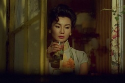 Tròn 60 tuổi, Trương Mạn Ngọc có làn da 'hack tuổi' nhờ một loại 'mỹ phẩm' rẻ tiền