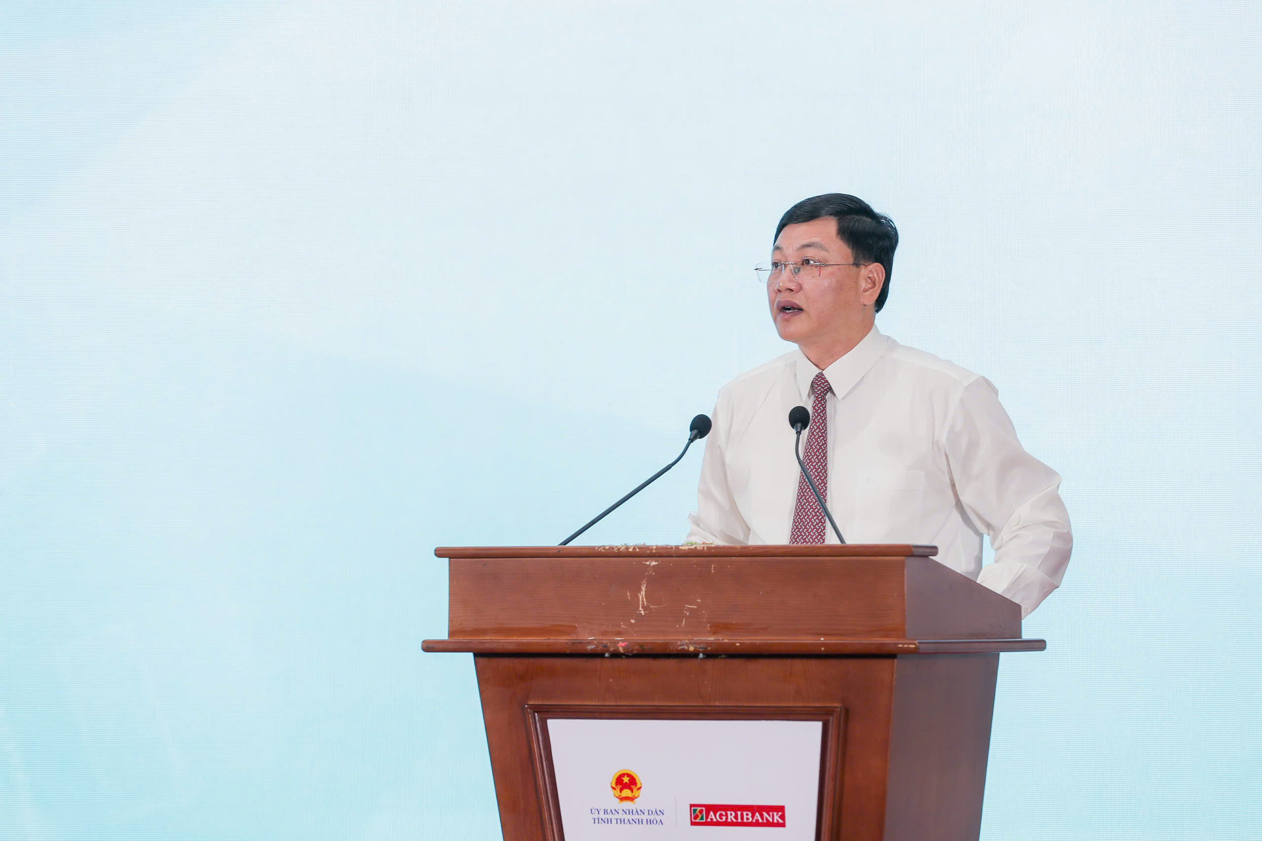 Agribank đồng hành cùng tỉnh Thanh Hoá triển khai mô hình Kiosk hành chính công thông minh- Ảnh 2.