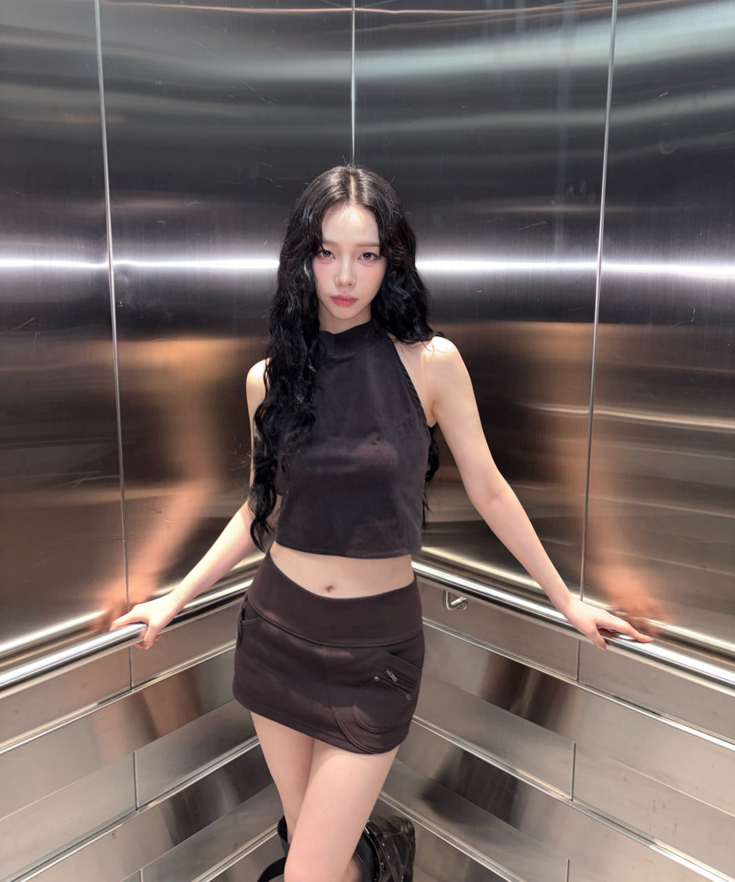 Đại mỹ nhân được chọn làm tiêu chuẩn cho vẻ đẹp AI: Dáng vóc gợi cảm chuẩn đồng hồ cát, dìm đến mấy cũng không xấu nổi- Ảnh 4.