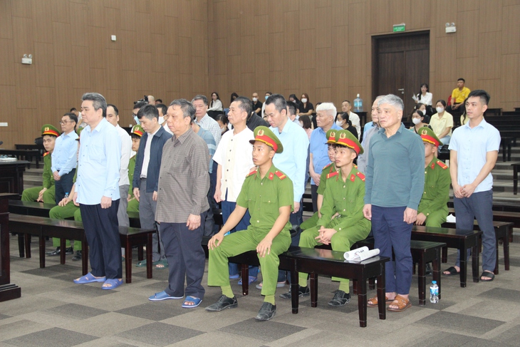 Hé lộ 'kịch bản' vay nợ để che giấu 10 tỉ nhận hối lộ của cựu cục phó 3 cựu Cục phó - Ảnh 3.