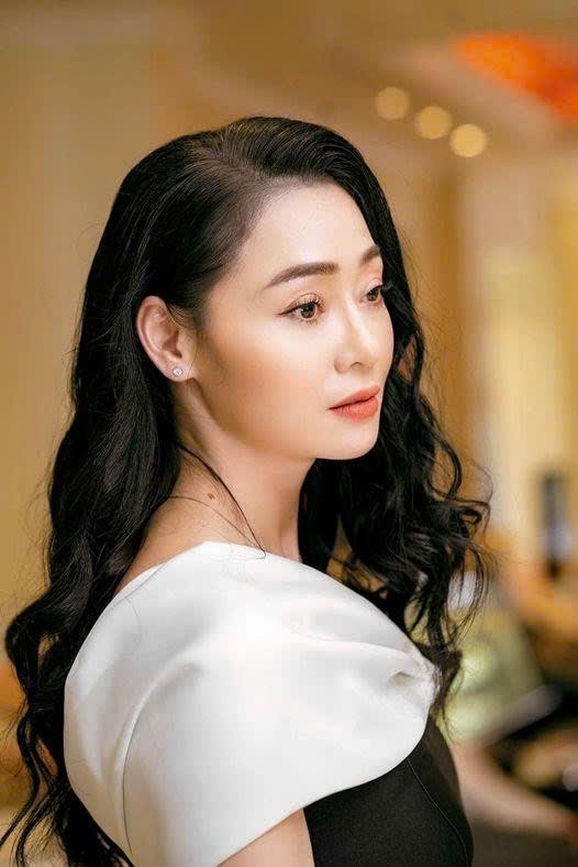 Nữ diễn viên U50 đang bị ghét trên sóng giờ vàng: Là mẹ đơn thân, visual sang chảnh không thể đóng nổi vai nghèo