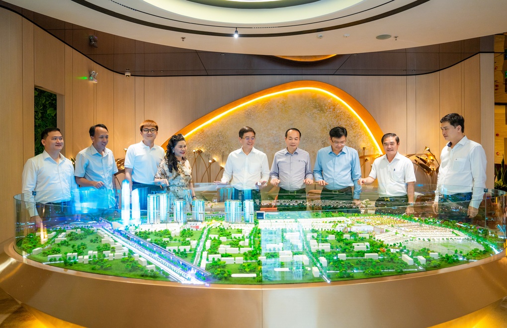Lãnh đạo TP Huế thăm mô hình khu đô thị và nhà ở xã hội của Kim Oanh Group - 2