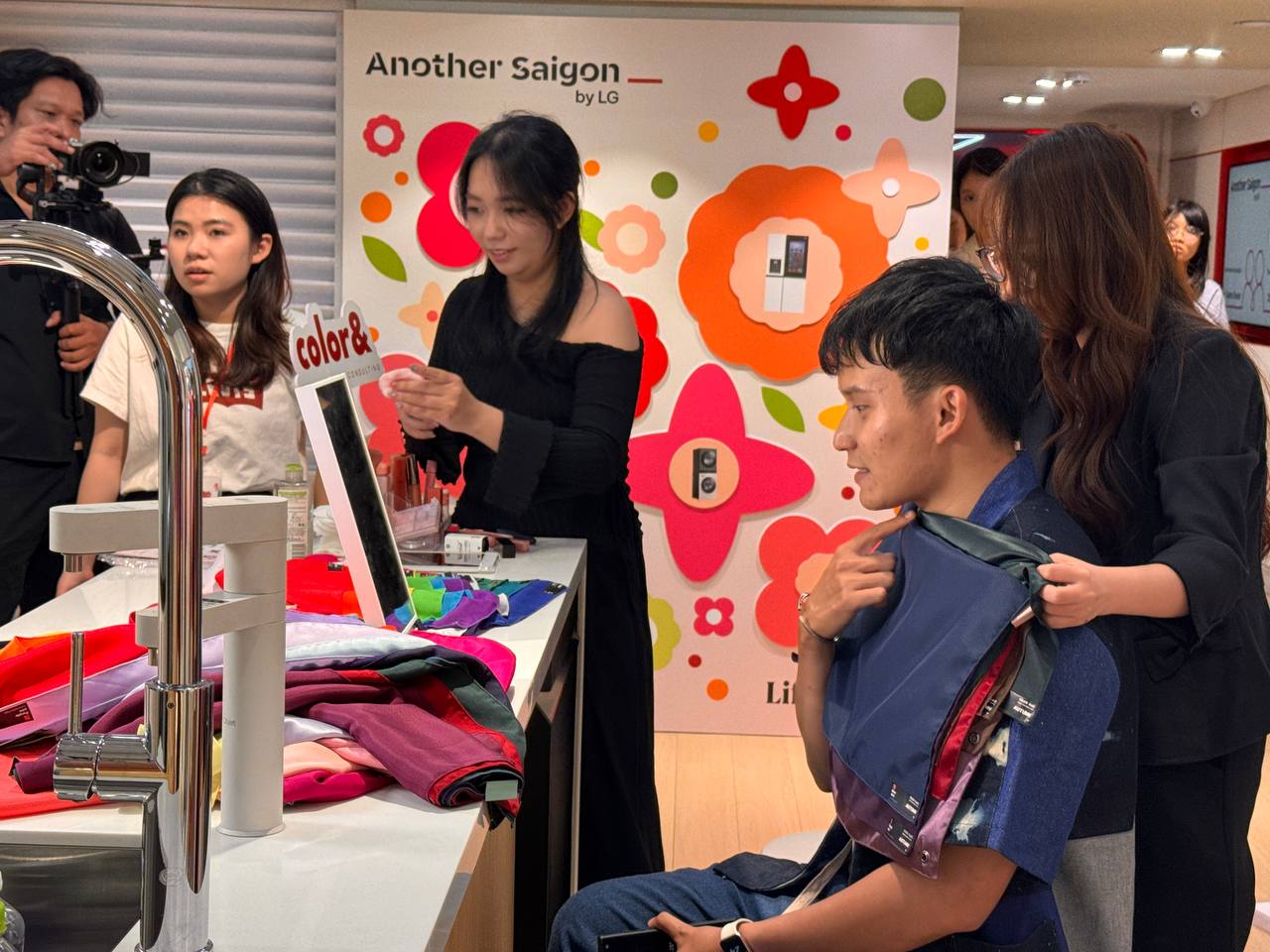 Xuất hiện toà nhà mới chỉ dành riêng cho giới trẻ ngay trung tâm TP.HCM, có cả test Personal Color và nghe nhạc luôn trên mây!- Ảnh 8.