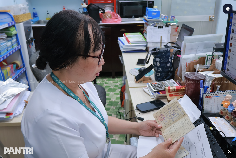 Chuyện hộ lý 98 tuổi nằm một chỗ 3 năm tại bệnh viện cổ nhất Việt Nam - 2