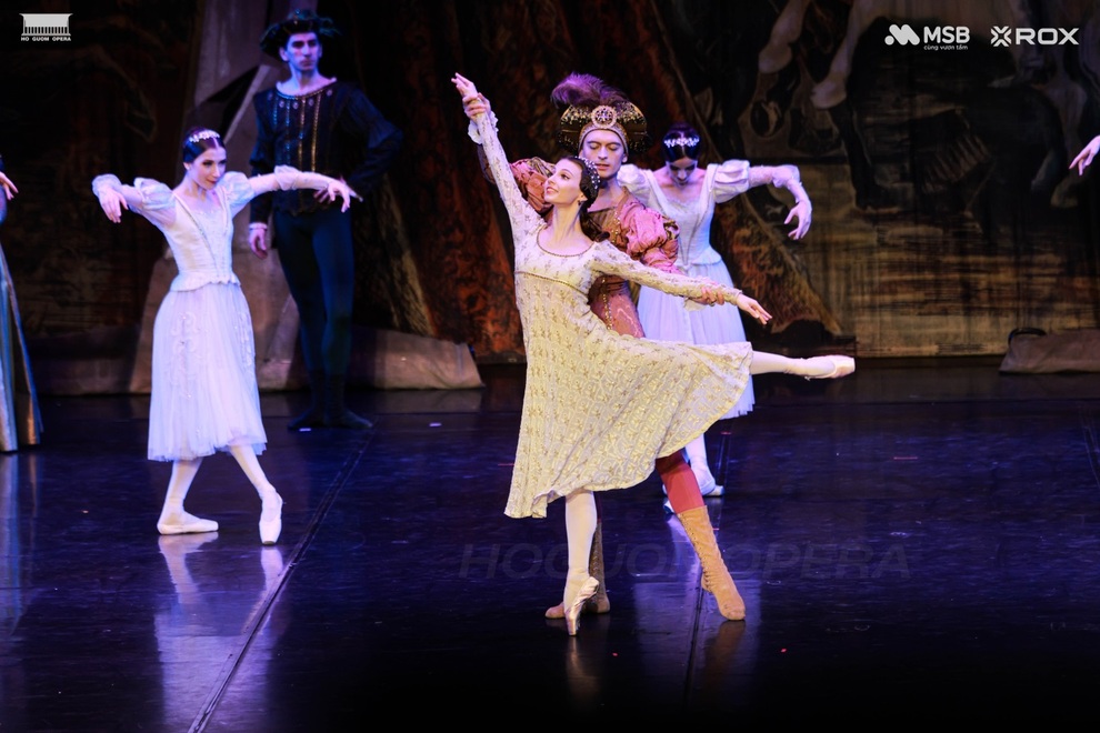 Vươn tầm tới đỉnh cao của nghệ thuật qua vở ballet “Romeo  Juliet” - 2