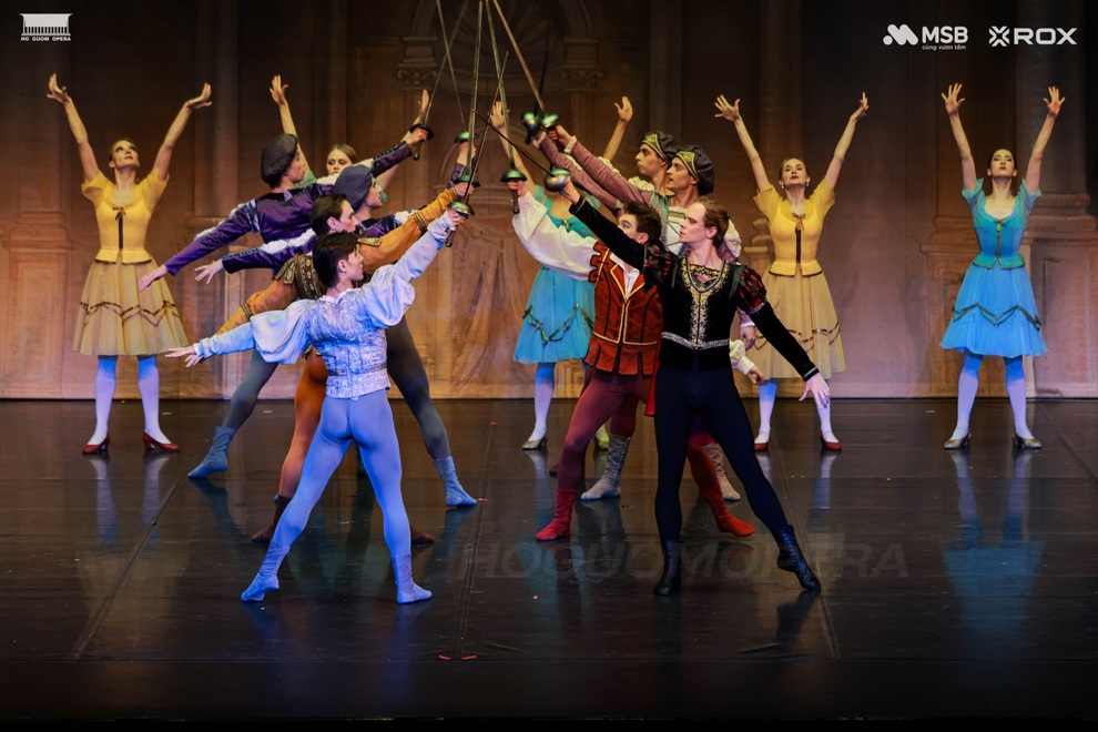 Vươn tầm tới đỉnh cao của nghệ thuật qua vở ballet “Romeo  Juliet” - 6
