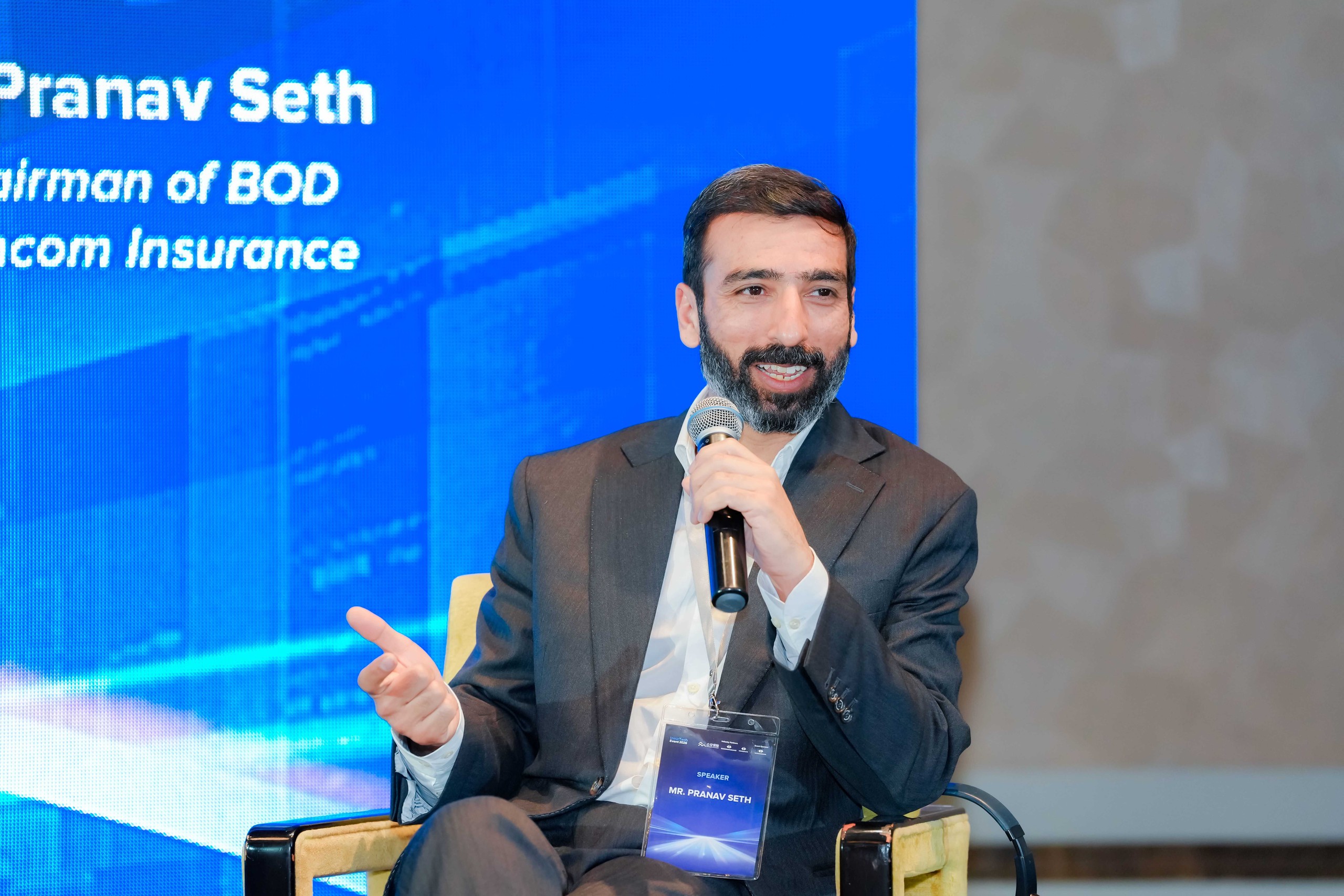 AI đang tái định hình ngành bảo hiểm Việt Nam như thế nào? 3 AI đang tái định hình ngành bảo hiểm Việt Nam như thế nào? - Ảnh 3.