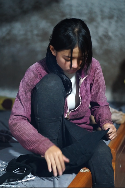 Chạnh lòng trước hành trình của bé gái 16 tuổi đi làm thuê nuôi 3 em ở Lâm Đồng: Chỉ ước có một nghề bình thường đủ nuôi sống bản thân và các em- Ảnh 3. Chạnh lòng trước hành trình của bé gái 16 tuổi đi làm thuê nuôi 3 em ở Lâm Đồng: Chỉ ước có một nghề bình thường đủ nuôi sống bản thân và các em- Ảnh 3.