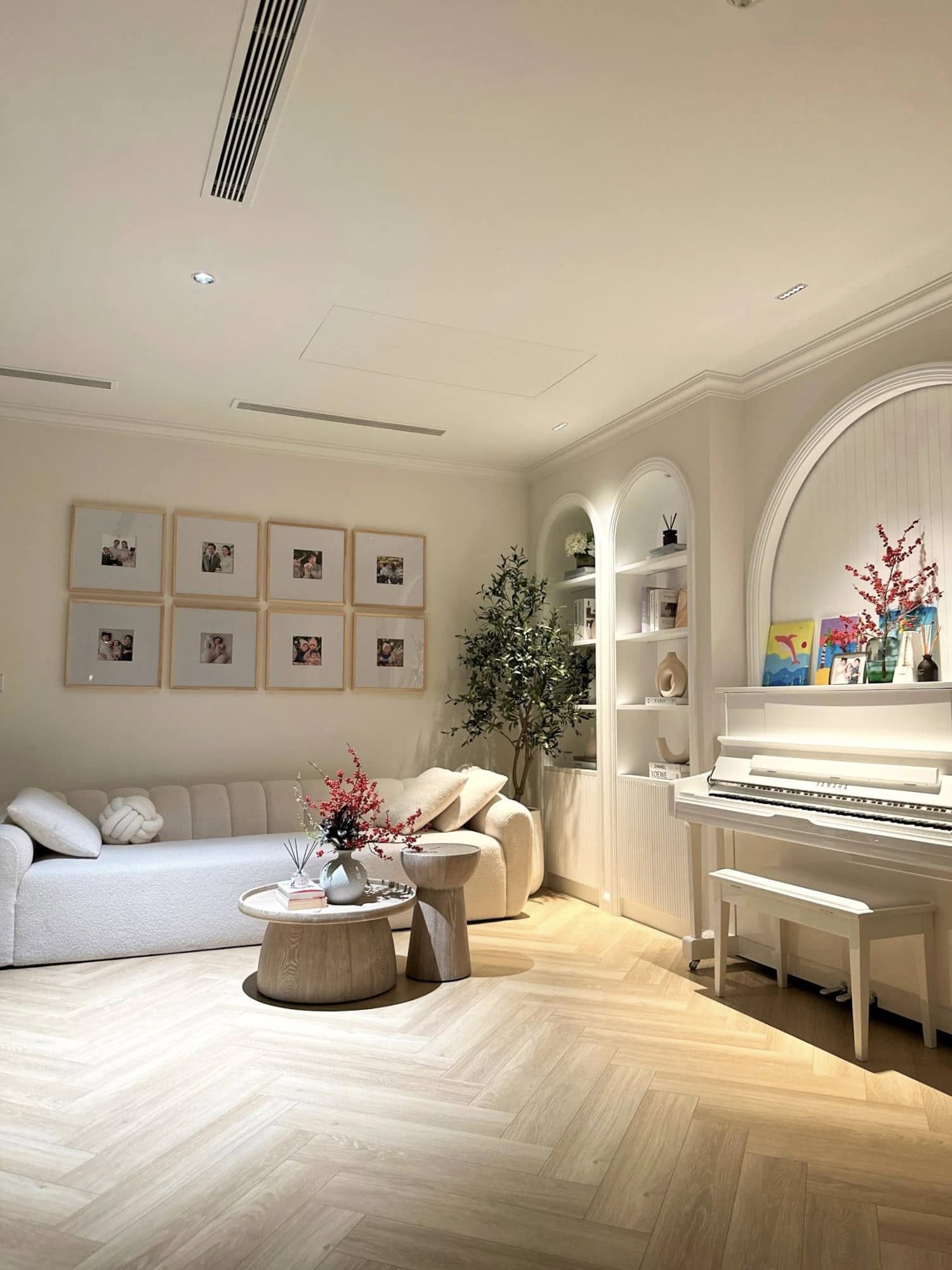 Mỹ nhân Vbiz gả vào hào môn: Đỗ Mỹ Linh ở dinh thự bề thế số 1 Hà Nội, Linh Rin là chủ nhân biệt thự siêu đẳng cấp- Ảnh 11.