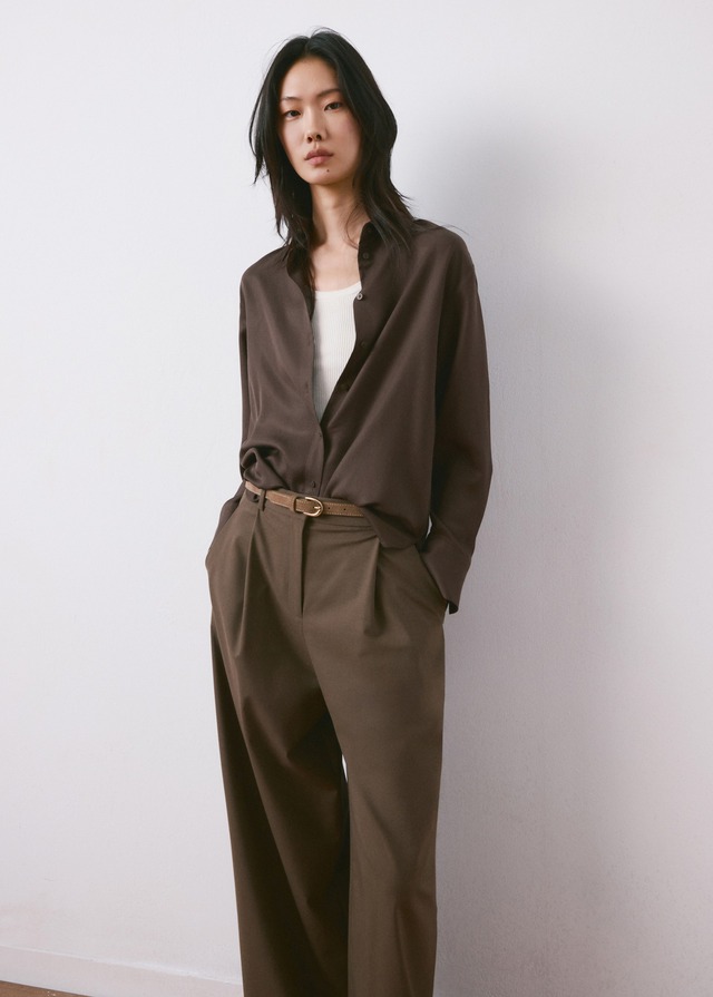 Phối đồ với áo tank top - mặc đẹp quanh năm, gọn nhẹ, thời thượng- Ảnh 2.