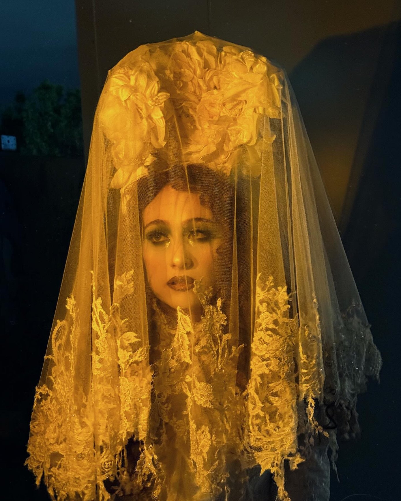 Chappell Roan: Ranh giới giữa cá tính nghệ sĩ và những bộ trang phục gây sốc - 7