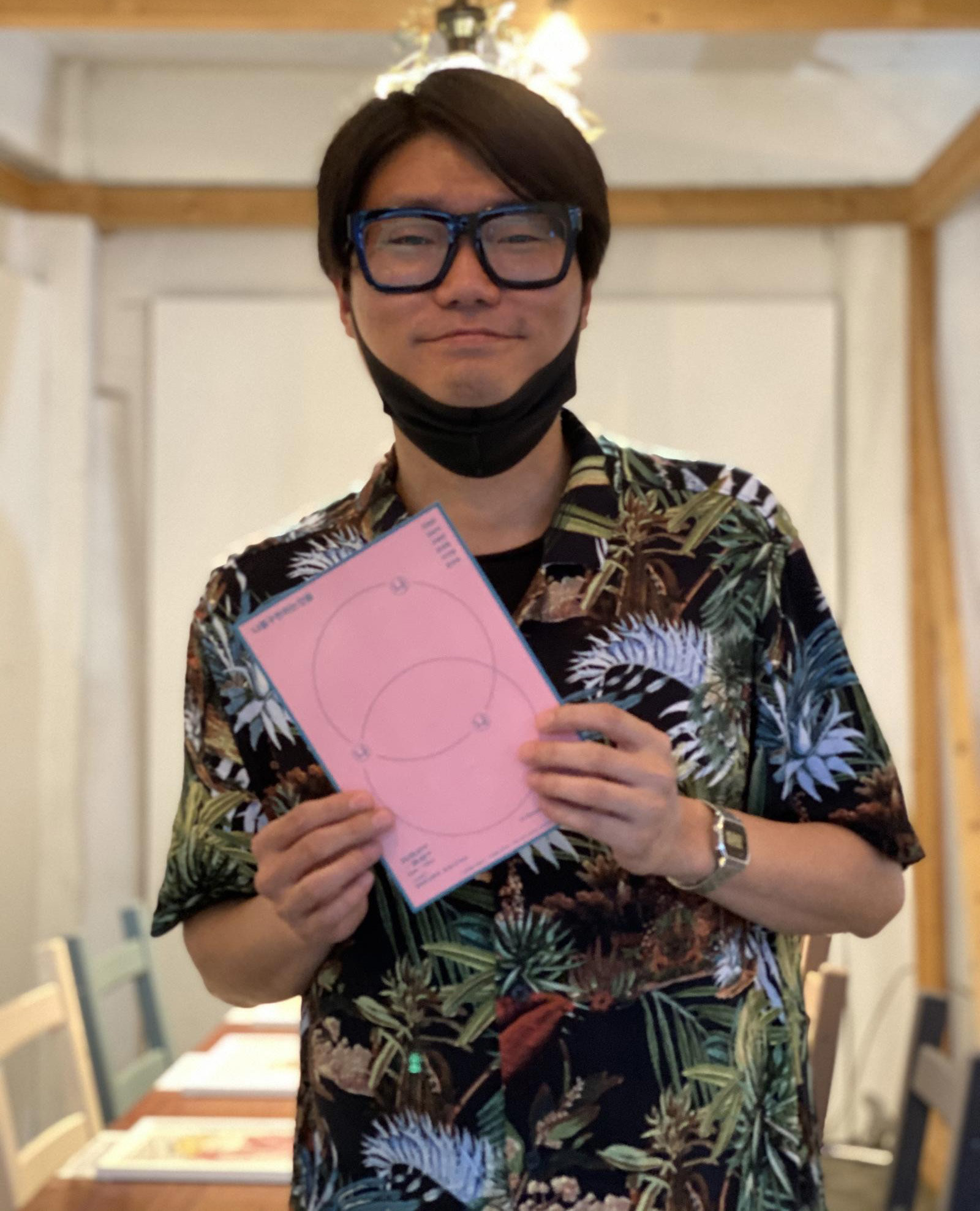 Không thể tin nổi: Nam đạo diễn bị hành hung, xuất huyết não qua đời ngay trước mắt con trai tự kỷ- Ảnh 3.