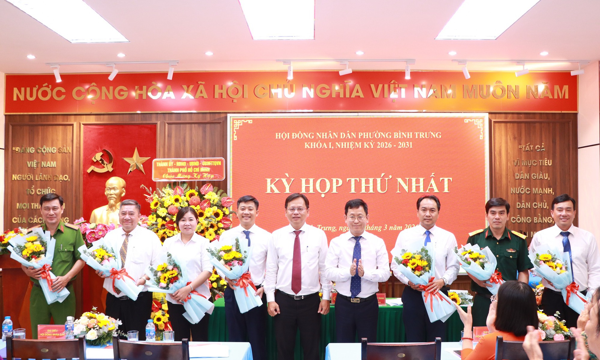 Bình Trưng - Ảnh 2.